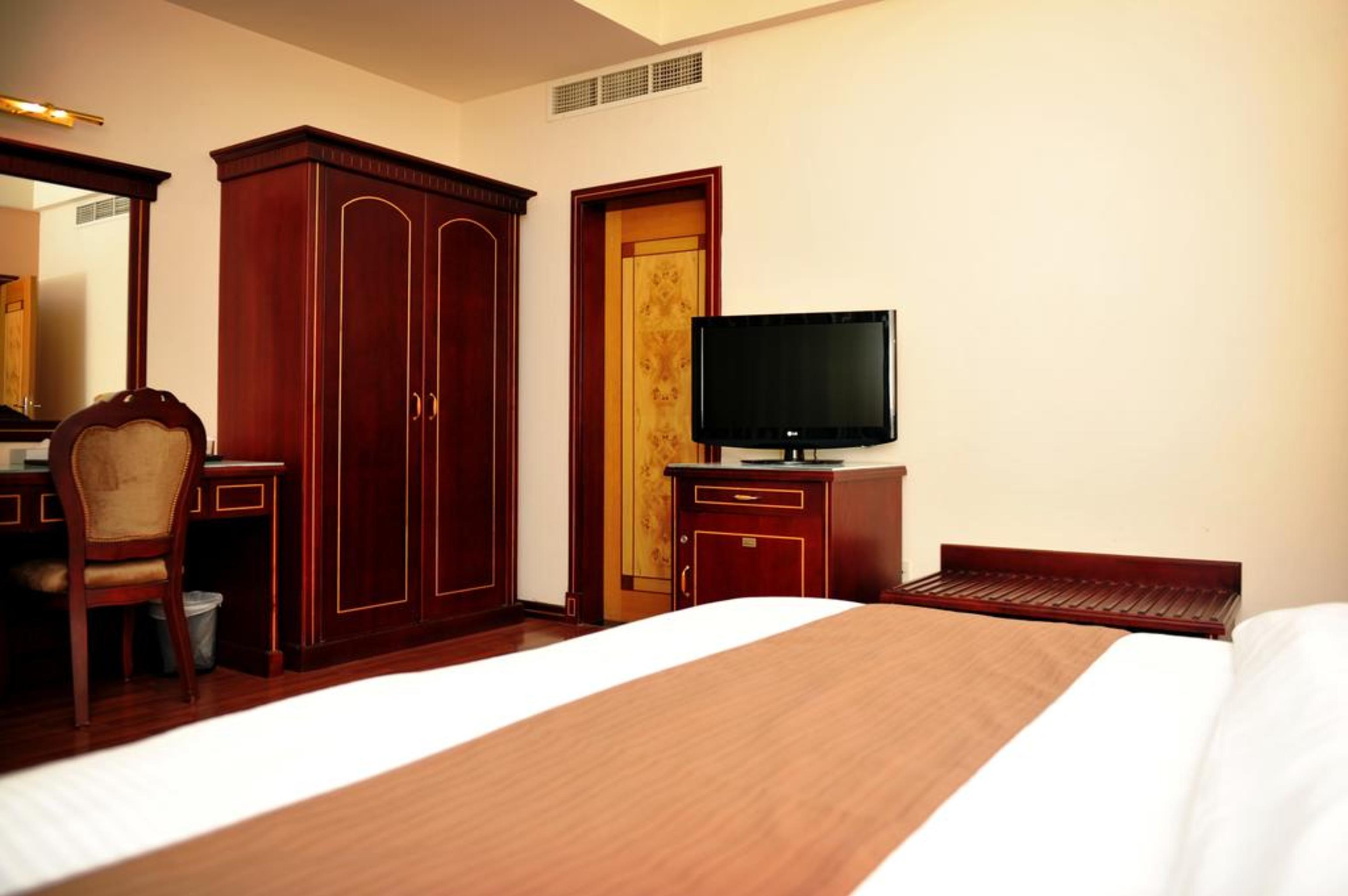Marco Polo Hotel Manama Exterior photo